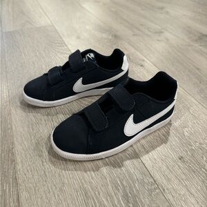Nike court shoes